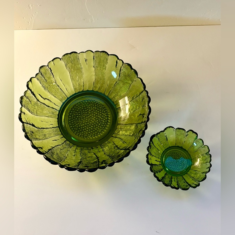 MCM Anchor & Hocking Sunflower Chip + Dip Bowl